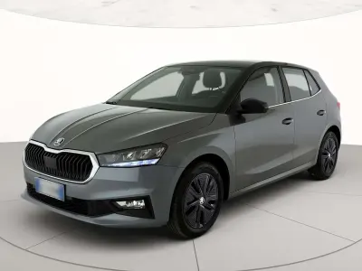 Usata Skoda Fabia Style 80 CV (58 kW) 2022 Grigio graphite metallizzato n Utilitaria