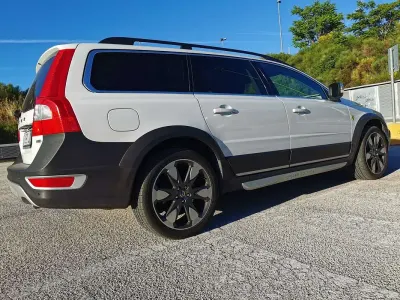 Usata Volvo XC70 Momentum 205 CV (150 kW) 2010 Bianco Station wagon