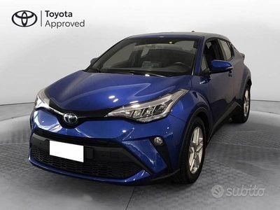Usata Toyota C-HR Active 122 CV (89 kW) 2021 Blu SUV