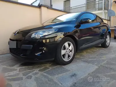 Usata Renault Mégane 110 CV (80 kW) 2012 Nero