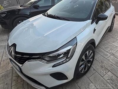 Usata Renault Captur Life 95 CV (69 kW) 2020 Grigio SUV