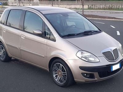 Usata Lancia Musa 90 CV (66 kW) 2006 Beige Monovolume