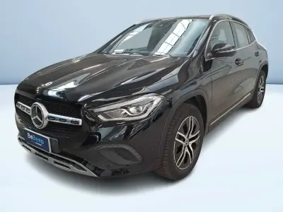Usata Mercedes GLA200 150 CV (110 kW) 2022 Nero SUV