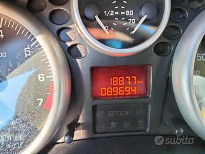 Usata Peugeot 206 2011 Rosso Utilitaria