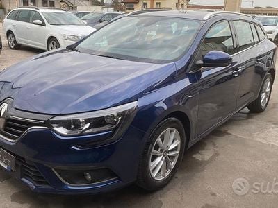 Usata Renault Mégane GrandTour Business 116 CV (85 kW) 2019 Blu Station wagon