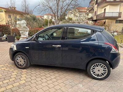 Usata Lancia Ypsilon 2017 Blu Utilitaria