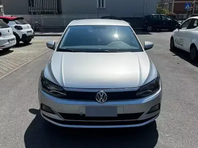 Usata VW Polo SE 65 CV (47 kW) 2017 Grigio Berlina