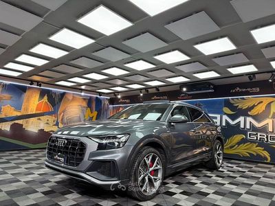 Usata Audi Q8 286 CV (210 kW) 2019 Grigio SUV