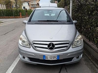 Usata Mercedes B200 2008 Grigio Monovolume