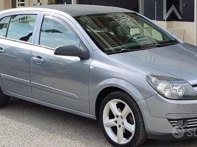 Usata Opel Astra 100 CV (73 kW) 2006 Grigio Berlina