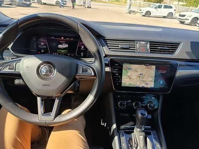 Usata Skoda Superb 190 CV (139 kW) 2020 Grigio Station wagon