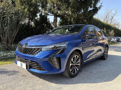 Usata Renault Clio V Techno 101 CV (74 kW) 2025 Blu/azzurro Berlina