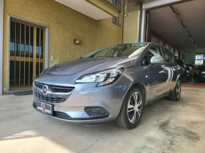 Usata Opel Corsa Cosmo 69 CV (50 kW) 2018 Grigio Utilitaria