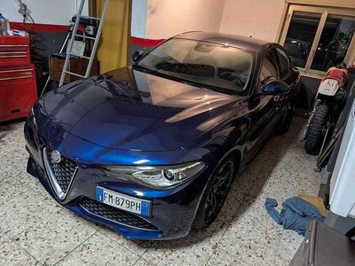 Usata Alfa Romeo Giulia Super 150 CV (110 kW) 2017 Blu/azzurro Berlina