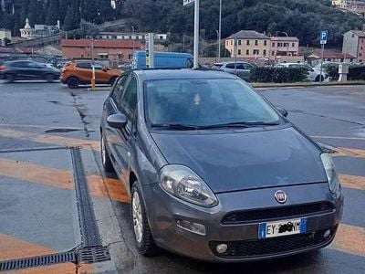 Usata Fiat Punto Active 60 CV (44 kW) 2015 Berlina