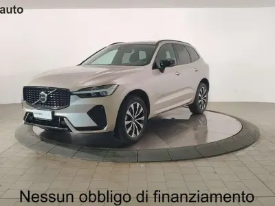 Usata Volvo XC60 Plus 197 CV (144 kW) 2023 Bright dusk metallizzato SUV