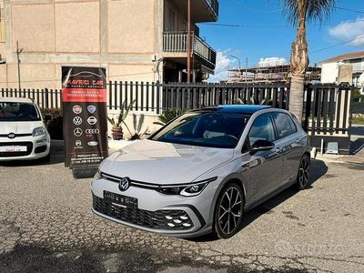 Begagnad VW Golf VIII GTI 245 HK (180 kW) 2022 Grå Sedan
