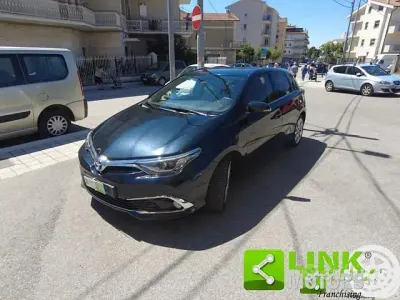 Usata Toyota Auris Lounge 111 CV (81 kW) 2016 Nero Berlina