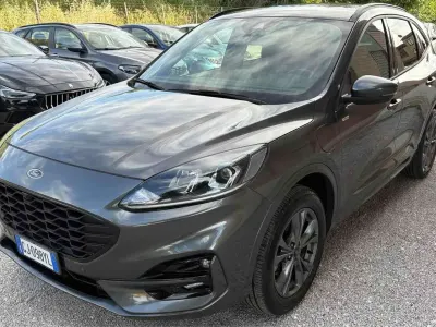 Usata Ford Kuga ST-Line 224 CV (164 kW) 2022 Grigio SUV
