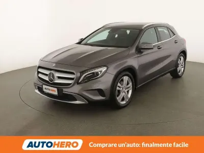 Usata Mercedes GLA200 Premium 136 CV (100 kW) 2017 Grigio SUV