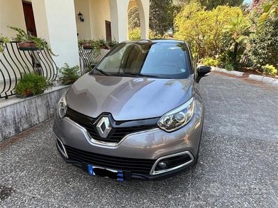 Usata Renault Captur Iconic 120 CV (88 kW) 2017 Grigio SUV