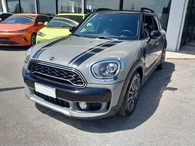 Usata Mini Cooper Countryman Hype 136 CV (100 kW) 2019 Grigio SUV