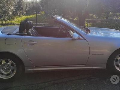 Usata Mercedes SLK200 163 CV (119 kW) 2002 Grigio Cabrio