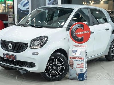 Usata Smart ForFour 71 CV (52 kW) 2017 Bianco Utilitaria