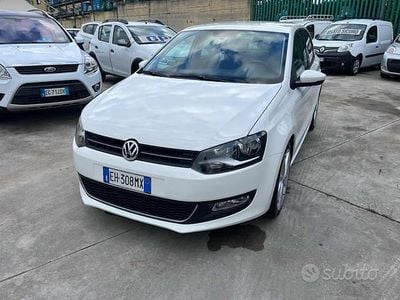 Usata VW Polo Highline 105 CV (77 kW) 2011 Bianco pastello Berlina