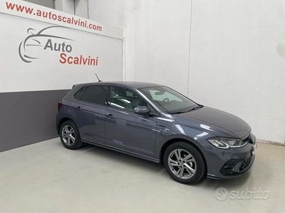 Usata VW Polo R-line 95 CV (69 kW) 2022 Grigio Utilitaria
