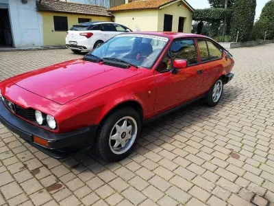Usata Alfa Romeo Alfetta 130 CV (95 kW) 1982 Rosso Coupé