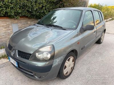 Renault Clio II