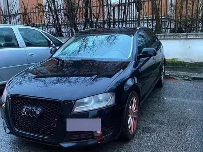Usata Audi A3 Sportback 105 CV (77 kW) 2011 Nero Utilitaria