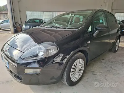 Usata Fiat Punto Street 95 CV (69 kW) 2018 Nero Utilitaria