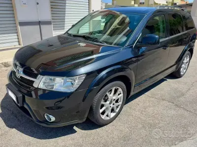 Usata Fiat Freemont Lounge 170 CV (125 kW) 2013 Nero SUV