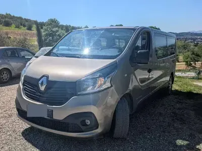 Usata Renault Trafic 125 CV (91 kW) 2017 Marrone Monovolume