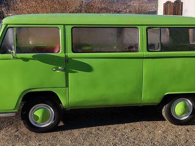 Begagnad VW T2 44 HK (32 kW) 1969 Grön Van