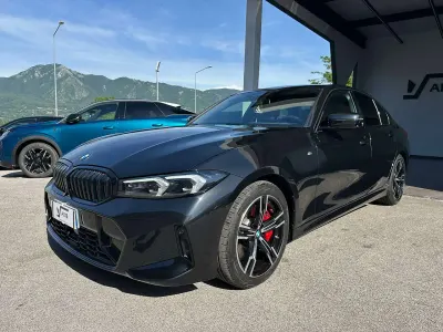 Usata BMW 320 M Sport 190 CV (139 kW) 2025 Black sapphire metallizzato Berlina
