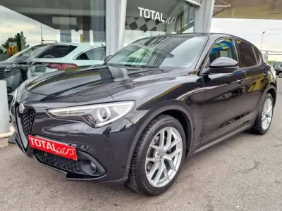 Usata Alfa Romeo Stelvio Sprint 190 CV (139 kW) 2020 Nero vulcano pastello SUV