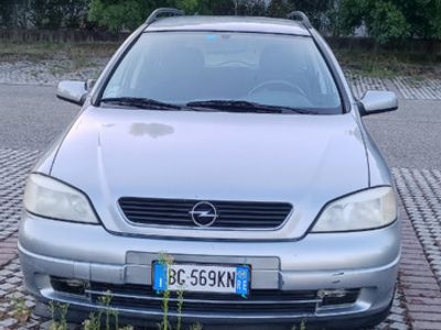 usata Opel Astra familiare