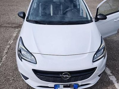 Usata Opel Corsa 93 CV (68 kW) 2017 Utilitaria