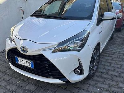 Usata Toyota Yaris Hybrid Edition 73 CV (53 kW) 2018 Berlina