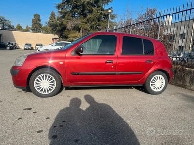 usata Renault Clio 1.2 benzina 2005