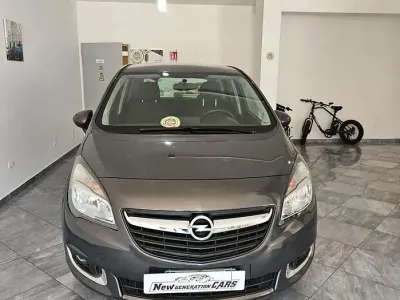 Usata Opel Meriva 95 CV (69 kW) 2017 Grigio Monovolume