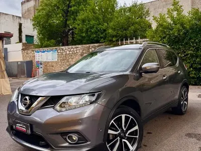 Używany Nissan X-Trail Tekna 131 KM (96 kW) 2017 Szary SUV