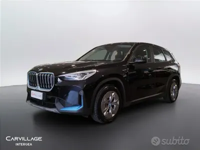 Usata BMW iX1 Efficient Dynamics 279 kW (380 CV) 2023 Nero SUV