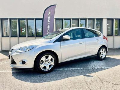 Brugt Ford Focus 101 HK (74 kW) 2013 Sølv Sedan
