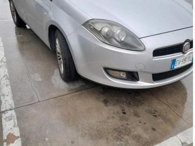 Usata Fiat Bravo Easy 120 CV (88 kW) 2012 Utilitaria