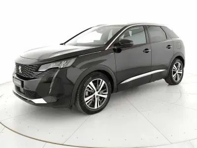 Usata Peugeot e-3008 Allure 164 kW (224 CV) 2021 Nero SUV
