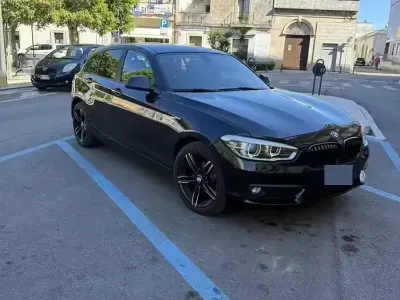 Usata BMW 118 150 CV (110 kW) 2016 Nero Utilitaria